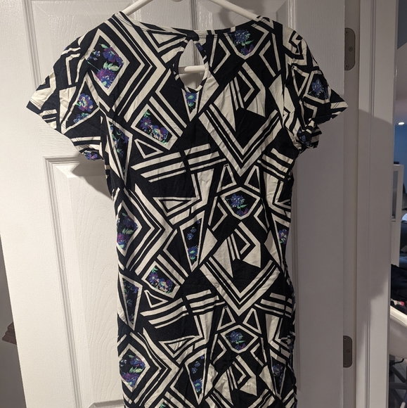 Bodycon Dress - Picture 2 of 3